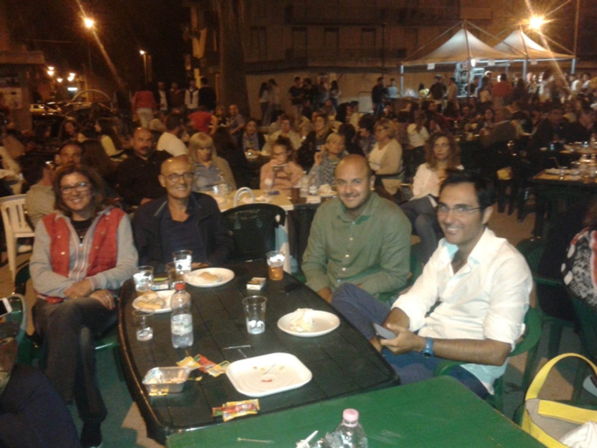 PIETRAPERZIA.  Grande successo e tantissime le persone al “Food Music”.