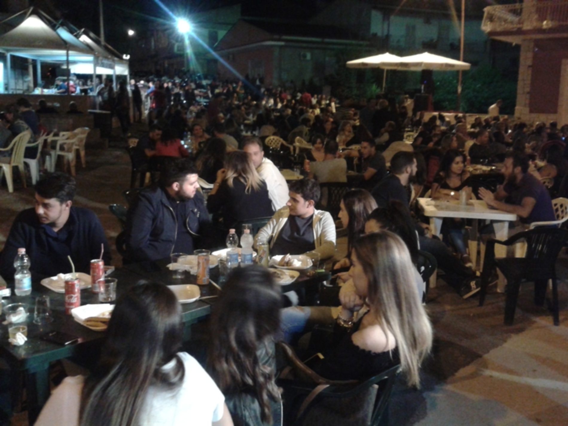 PIETRAPERZIA.  Grande successo e tantissime le persone al “Food Music”.