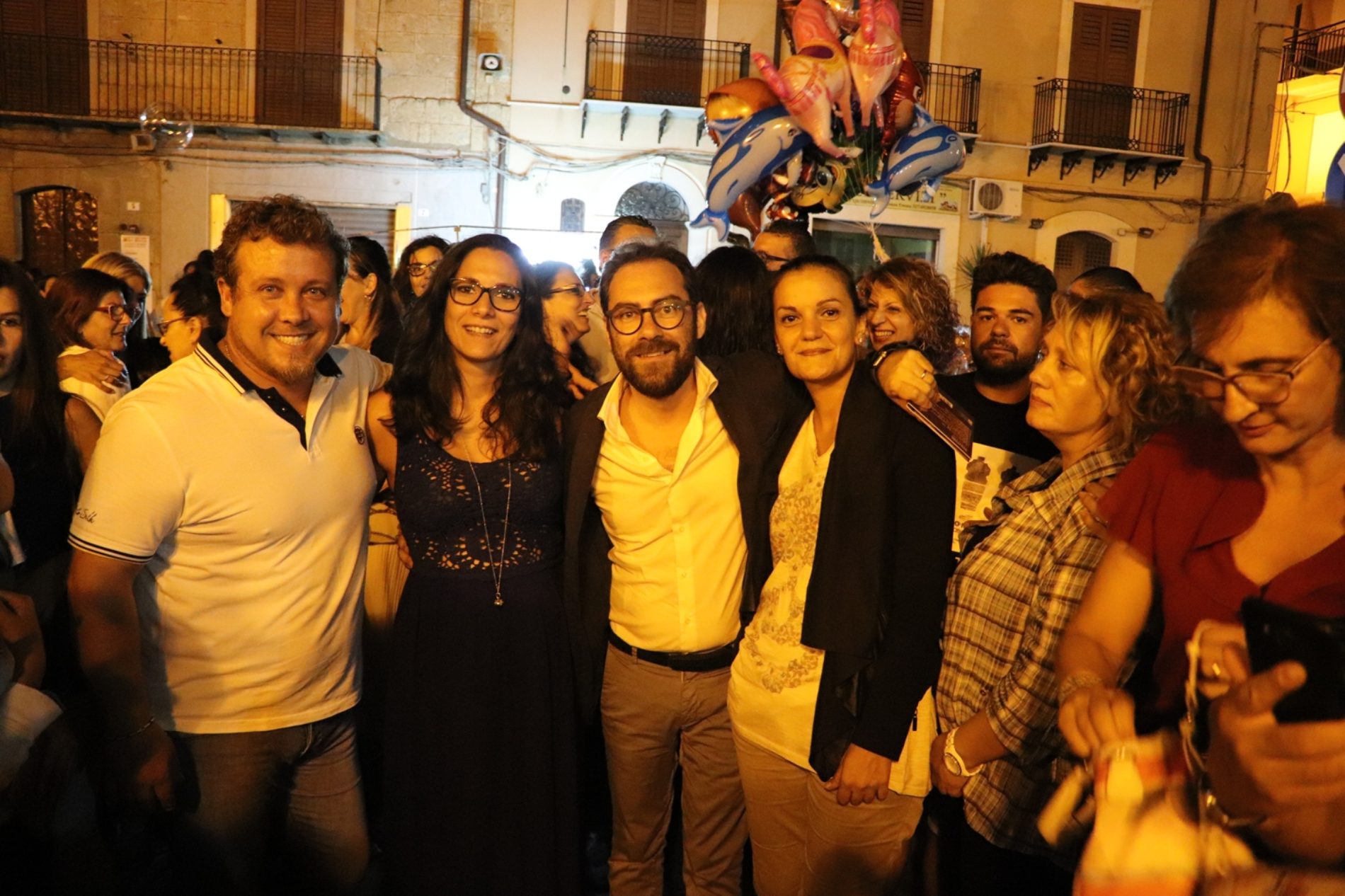 Pietraperzia. Piazza Vittorio Emanuele stracolma per il concerto di Mario Incudine
