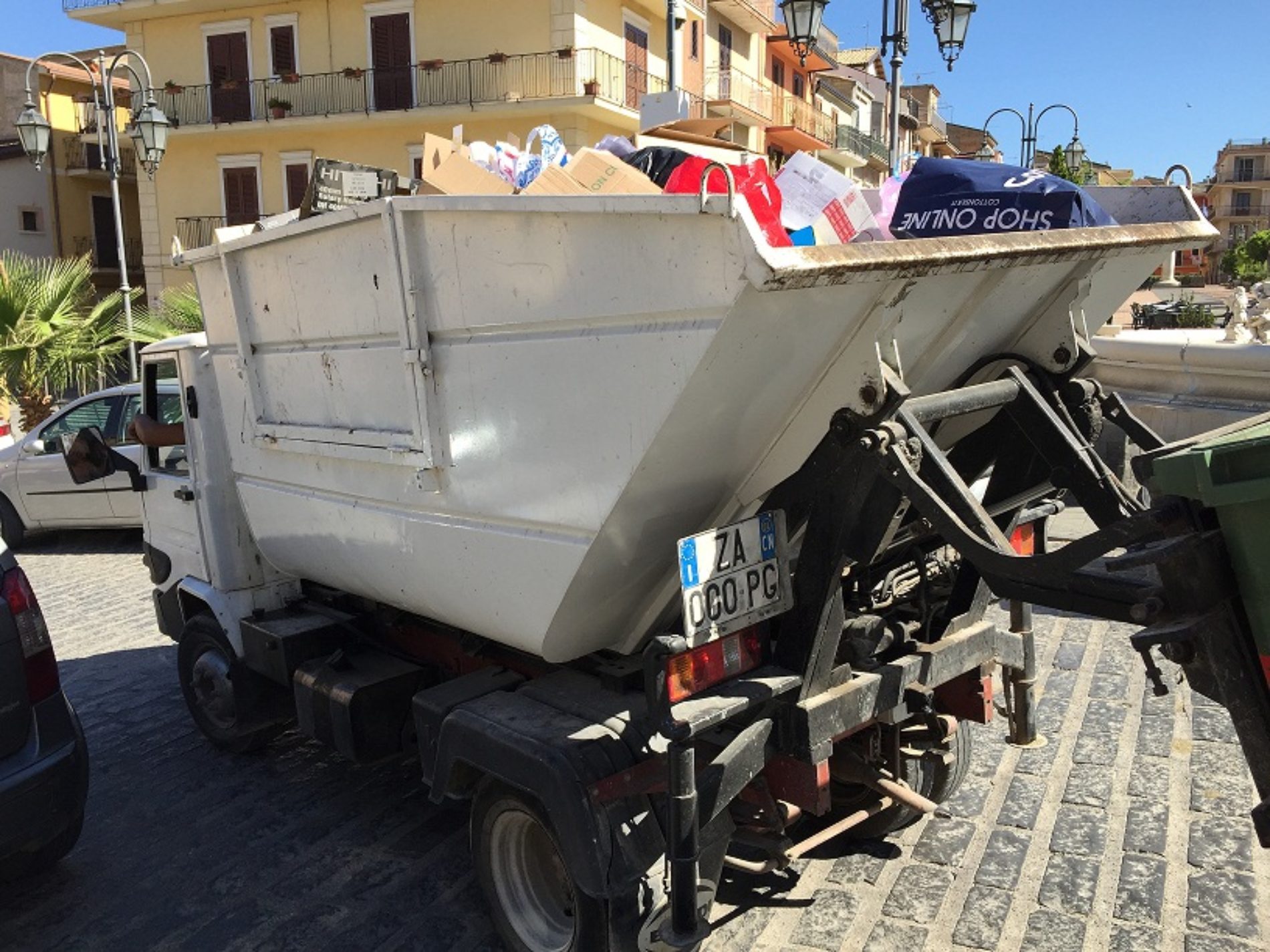Barrafranca. I consiglieri di opposizione in merito ai paventati disservizi nella racccolta rifiuti