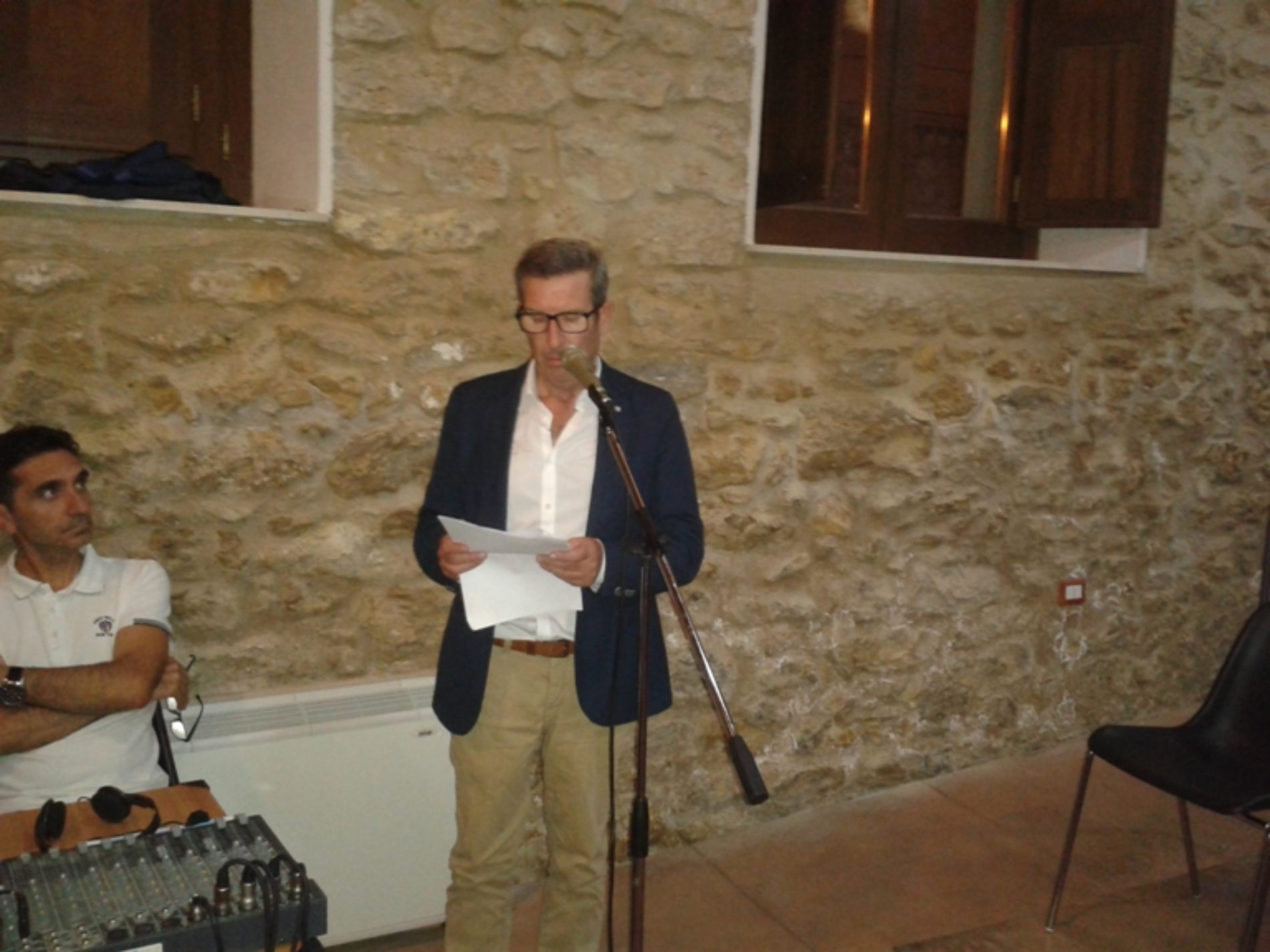 BARRAFRANCA. Giovanni Paternò racconta la distruzione della sua parafarmacia.