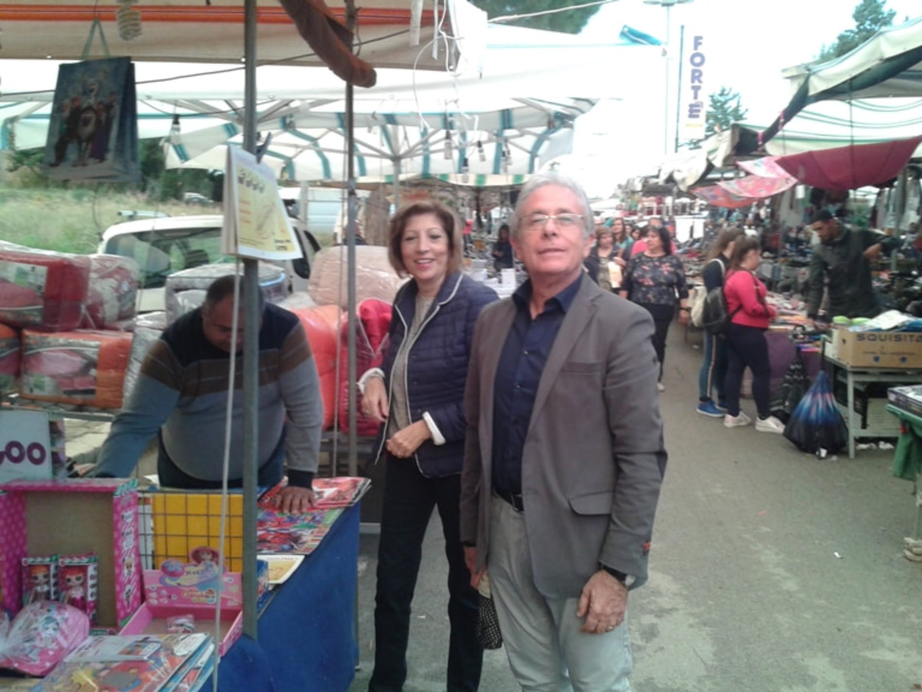 PIETRAPERZIA. Molta gente alla Fiera del Rosario. 
