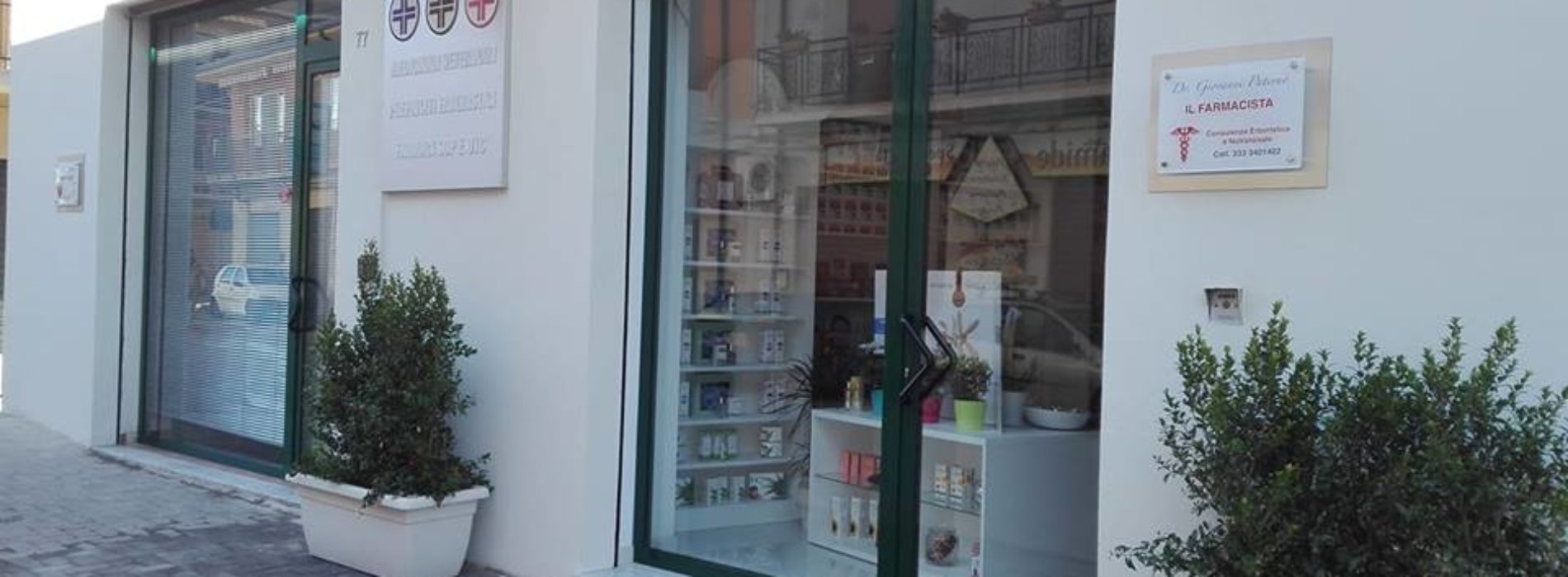 Barrafranca. La parafarmacia del Dott. Giovanni Paternò riparte a due mesi dall’attentato