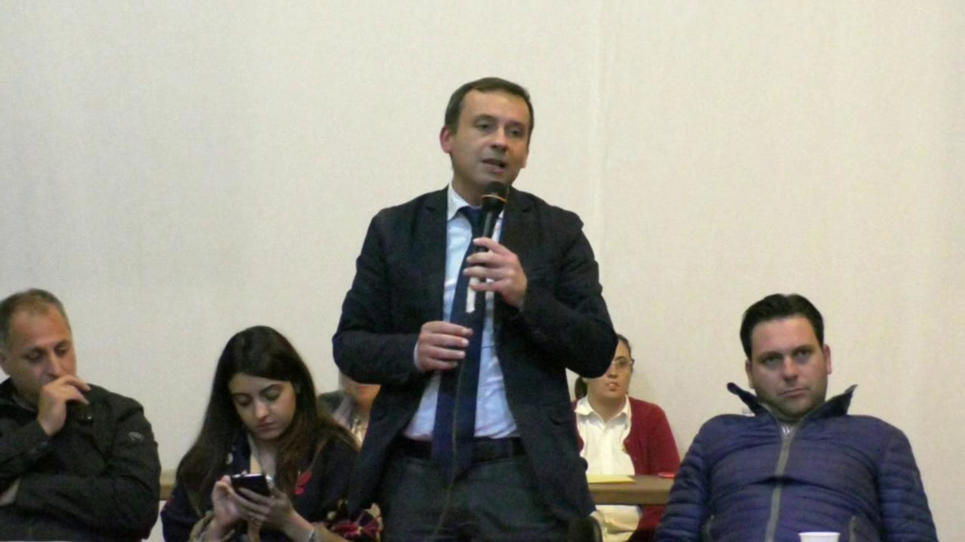 Barrafranca. Rifiuti, conclusa la gara d’appalto all’UREGA, l’intervento del sindaco Accardi