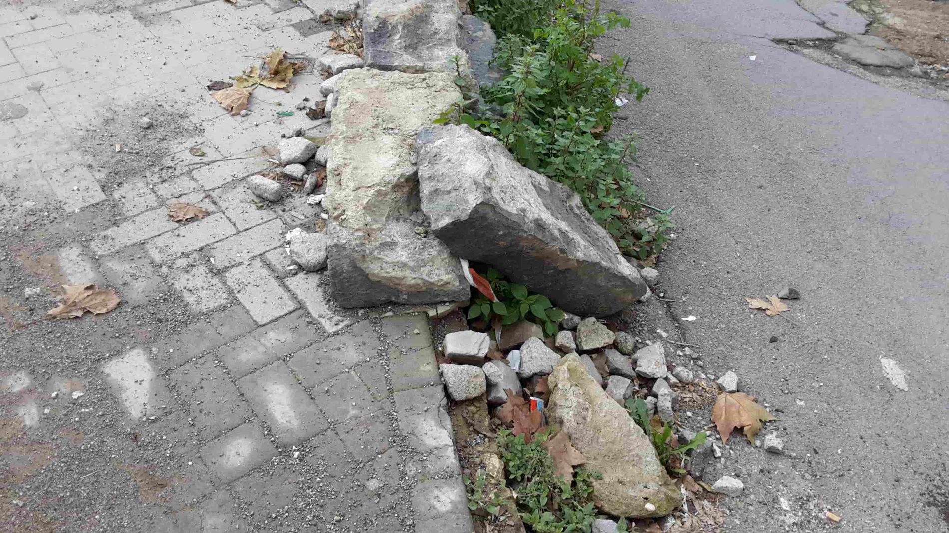 Barrafranca. Anche le strade in pericoloso dissesto, a quando la manutenzione?