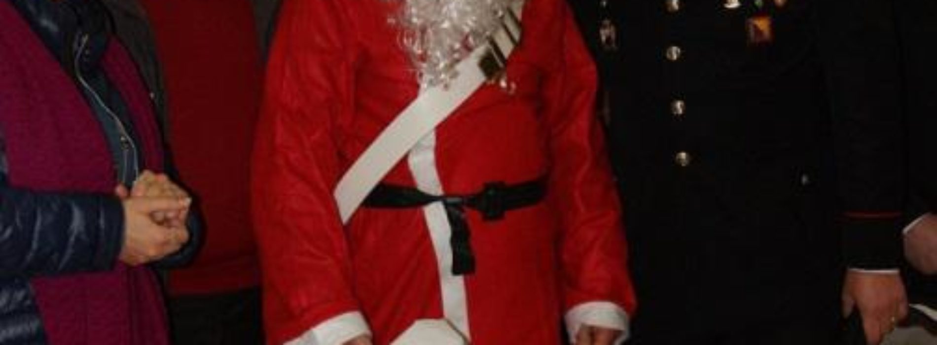 ENNA, PIAZZA ARMERINA E NICOSIA. Babbo Natale arriva con le “gazzelle” dei Carabinieri; i piccoli ospiti dei reparti pediatrici ricevono doni speciali