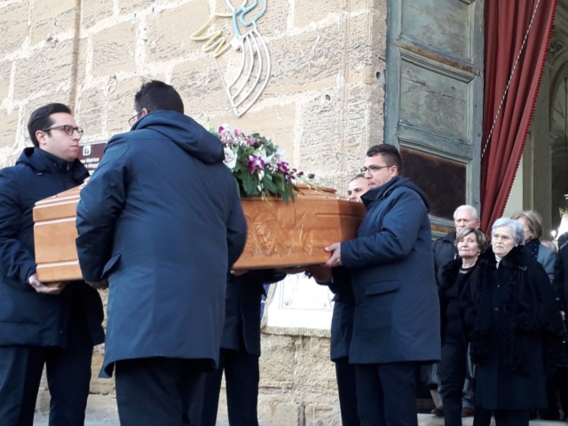 PIETRAPERZIA. Celebrati alla matrice i funerali di Leopoldo Collotta.