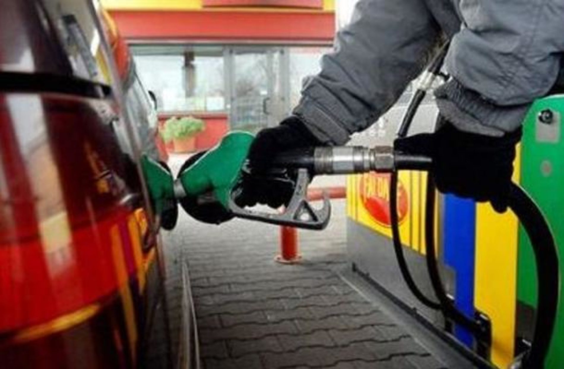 LICATA (AG). Scoperta frode per circa 3 milioni di euro attraverso il contrabbando di 4 milioni di litri di gasolio agricolo. Sequestro preventivo per equivalente per oltre 1.200.000 euro.