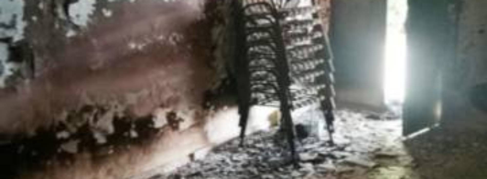 PIETRAPERZIA.  Attentato incendiario in una casa di campagna. Gravi danni.