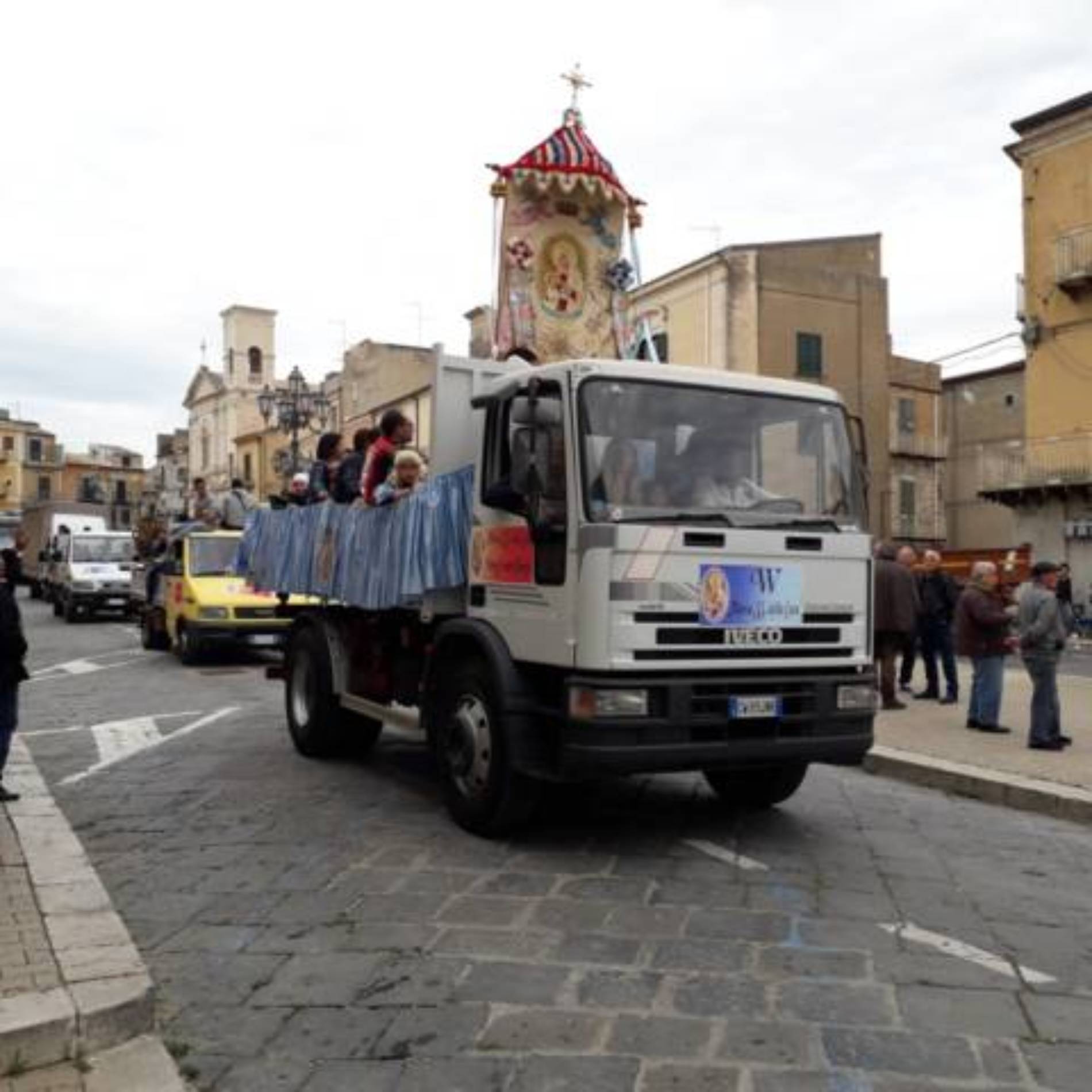 PIETRAPERZIA.  Oggi più di trenta camion e numerosi fedeli al “Sabato dei Camionisti 2019”