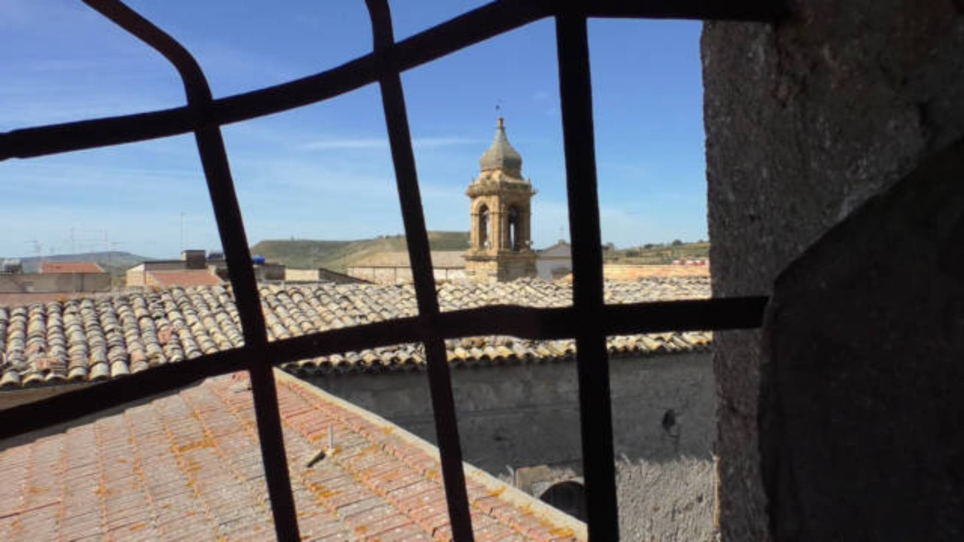 Barrafranca.Lo stato della chiesa di San benedetto,  immagini in anteprima