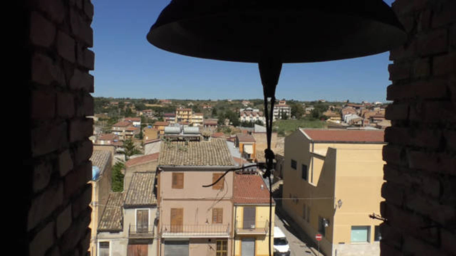 Barrafranca.Lo stato della chiesa di San benedetto,  immagini in anteprima