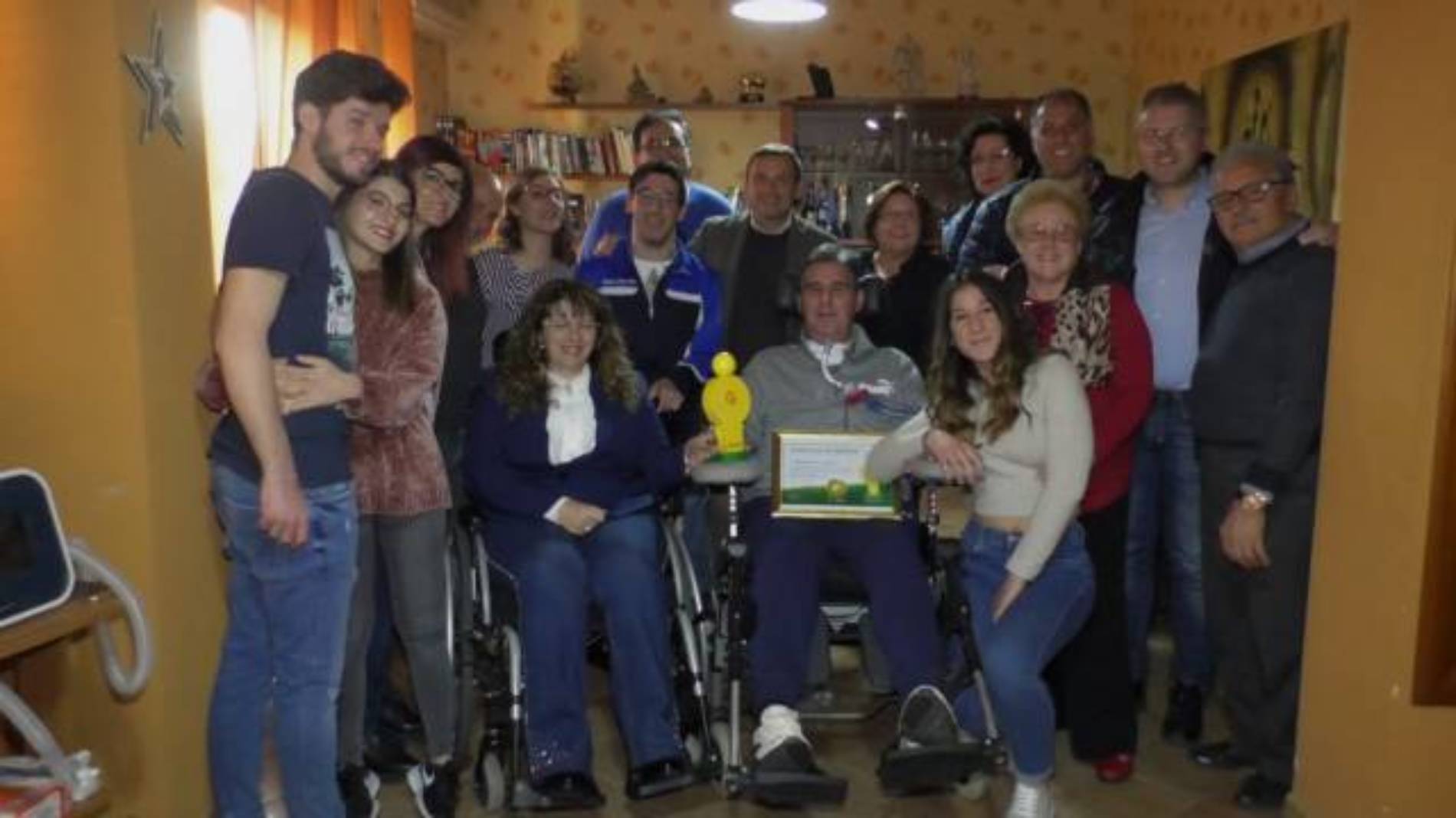 Barrafranca. [VIDEO] Michele La Pusata riceve il Gogol,  “Missione sorrisi” compiuta!