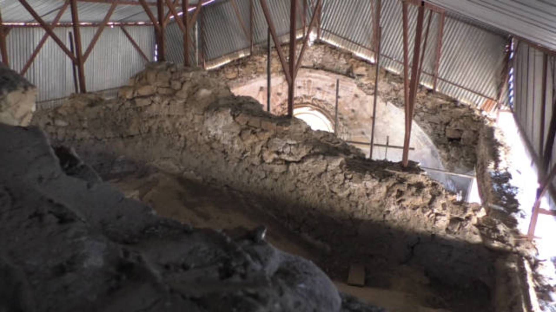 Barrafranca.Lo stato della chiesa di San benedetto,  immagini in anteprima