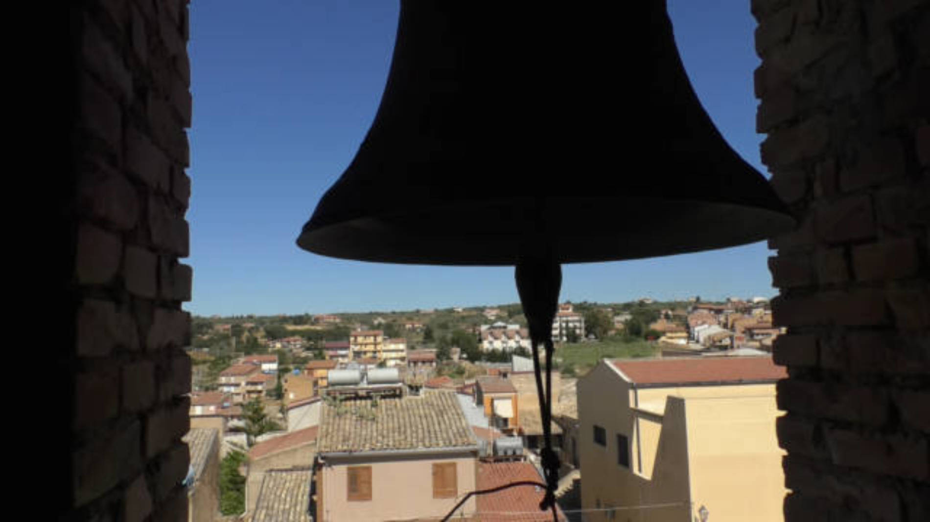 Barrafranca.Lo stato della chiesa di San benedetto,  immagini in anteprima
