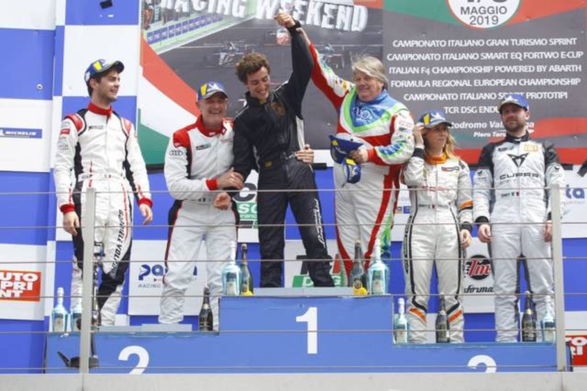 VALLELUNGA. TCR DSG Endurance: Dionisio-Barri su Audi conquistano Vallelunga.