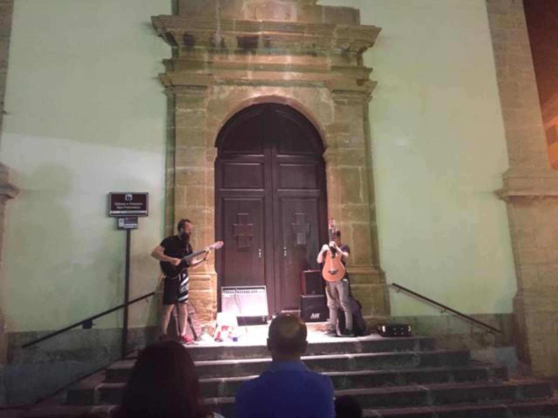 Barrafranca. Il successo della notte bianca, riscoprire il gusto di stare insieme