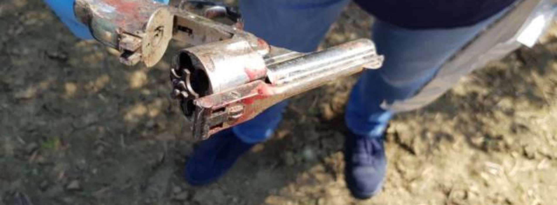 VILLAPRIOLO. Avrebbe scavato una buca dove seppellire la sua convivente.