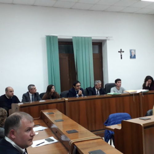 PIETRAPERZIA. Consiglio comunale molto animato per statale 640 dir e abbonamenti studenti pendolari.