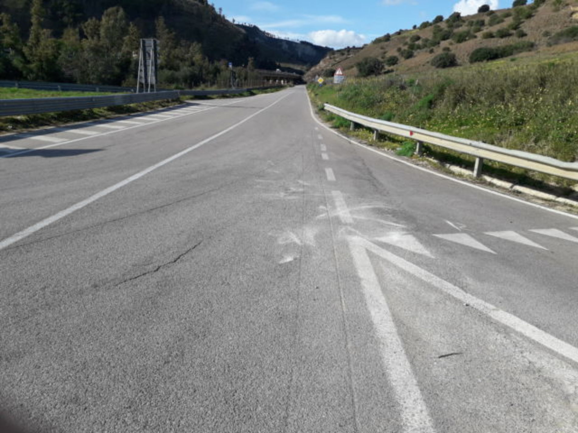 PIETRAPERZIA. Incidente stradale con tre feriti a Capodarso.