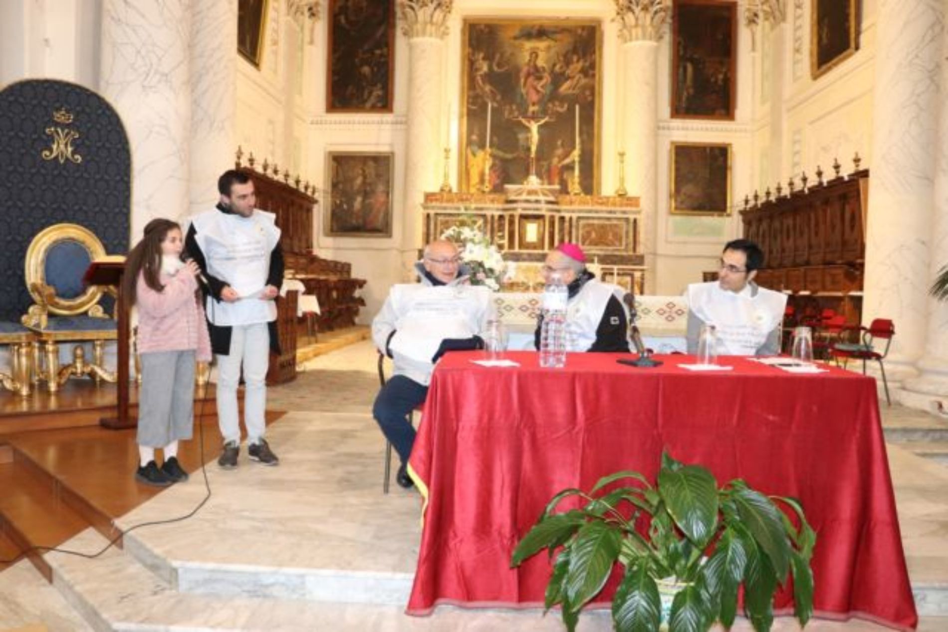 PIETRAPERZIA. Monsignor Rosario Gisana: “Esistono tre tipi di mafia”