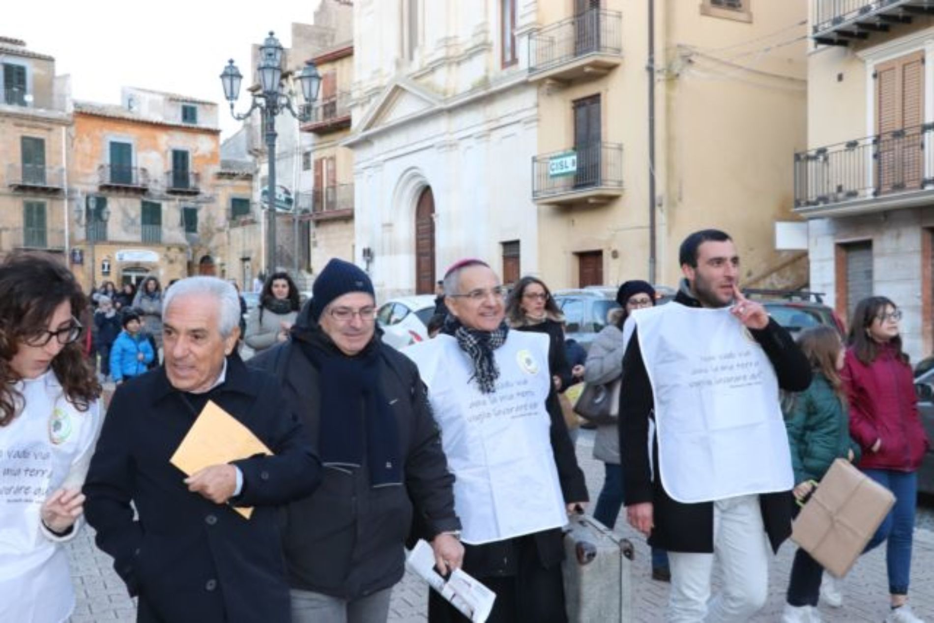 PIETRAPERZIA. Monsignor Rosario Gisana: “Esistono tre tipi di mafia”