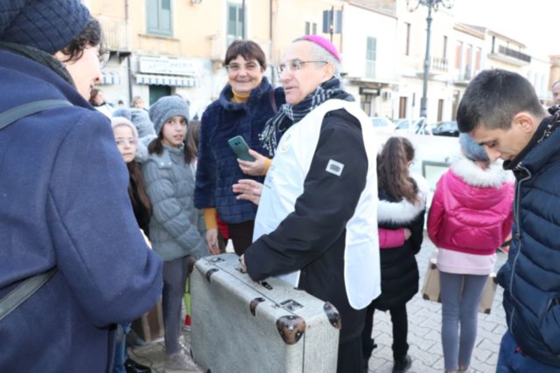 PIETRAPERZIA. Monsignor Rosario Gisana: “Esistono tre tipi di mafia”