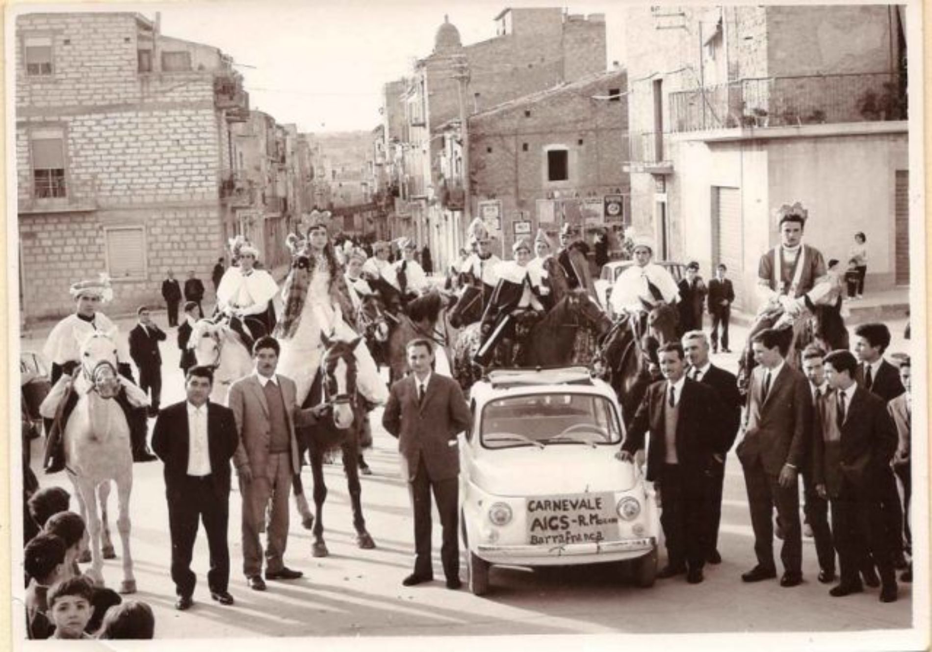 Carnevale 1966 “I PIGNATUNA”: storia del rilancio dell’antica tradizione barrese