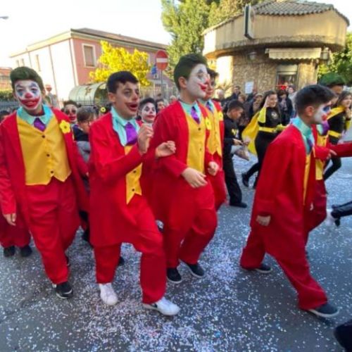 Barrafranca. Carnevale 2020, la sfilata delle scuole