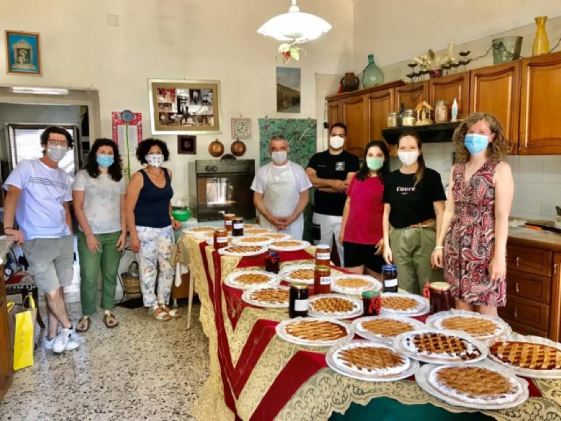 PIETRAPERZIA. Cinquanta crostate artigianali a medici ed operatori sanitari dell’ospedale ASST “Papa Giovanni XXIII” di Bergamo.