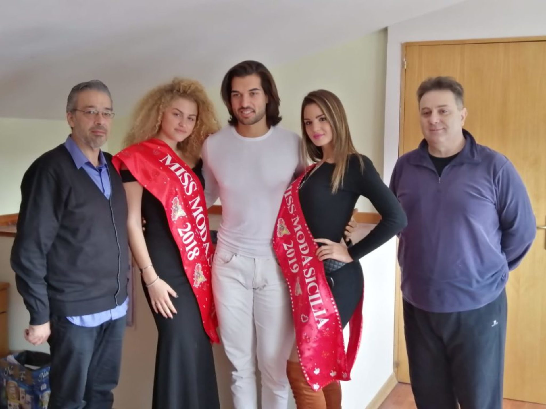 RIESI. “La Scala della Moda. Miss e Mister Sicilia 2021”.