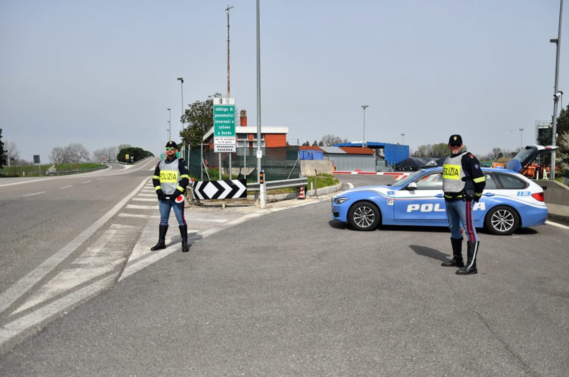 Estate 2021: Da Polizia Postale e Airbnb i consigli anti-truffa per prenotare la casa  vacanza. Dal cervello in fuga al tecnico informatico: i profili dei truffatori a caccia della caparra.