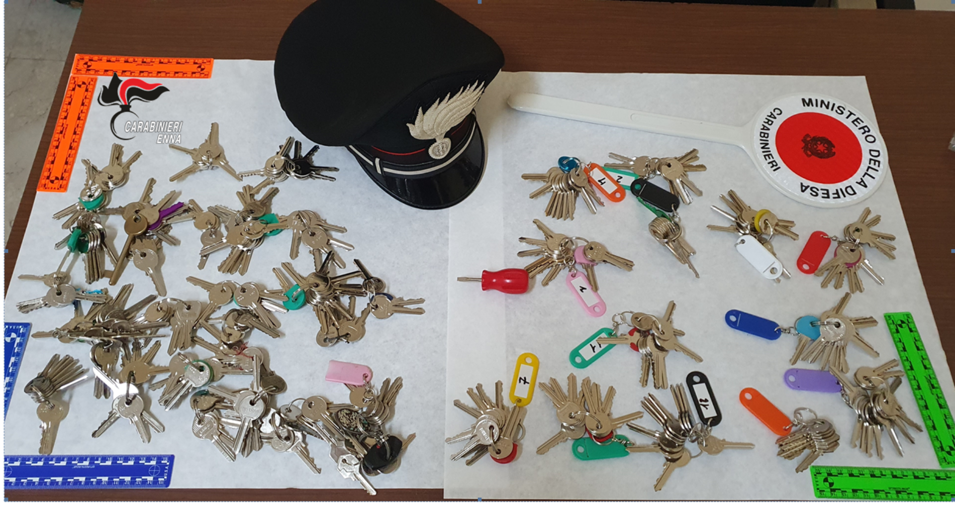 Barrafranca. Denunciati dai carabinieri tre gelesi in trasferta per possesso ingiustificato di chiavi alterate o grimaldelli.