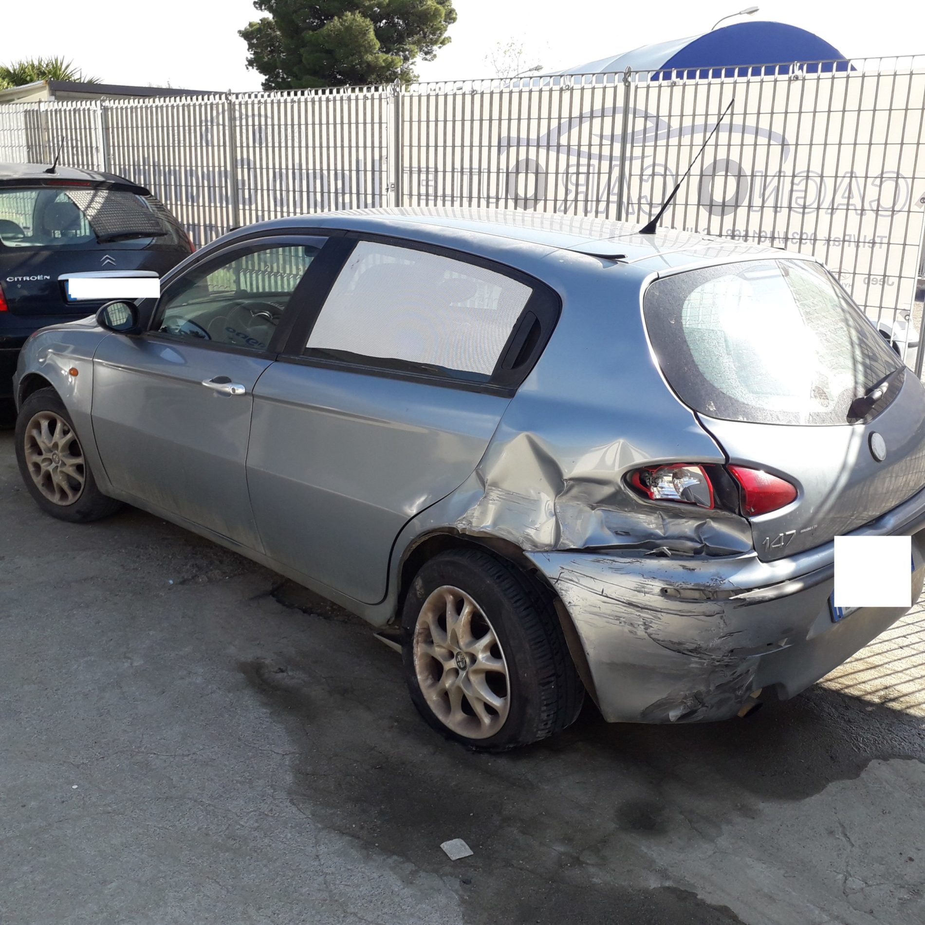 PIETRAPERZIA. Anziano perde il controllo della sua automobile e si schianta contro un’altra macchina in sosta.