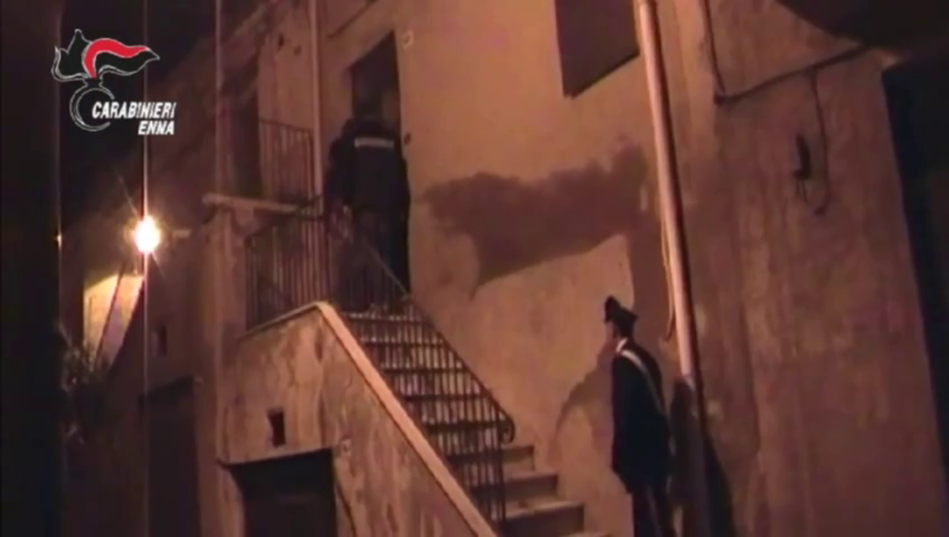 ENNA. VIDEO.Mandato di arresto europeo. Olandese in carcere.