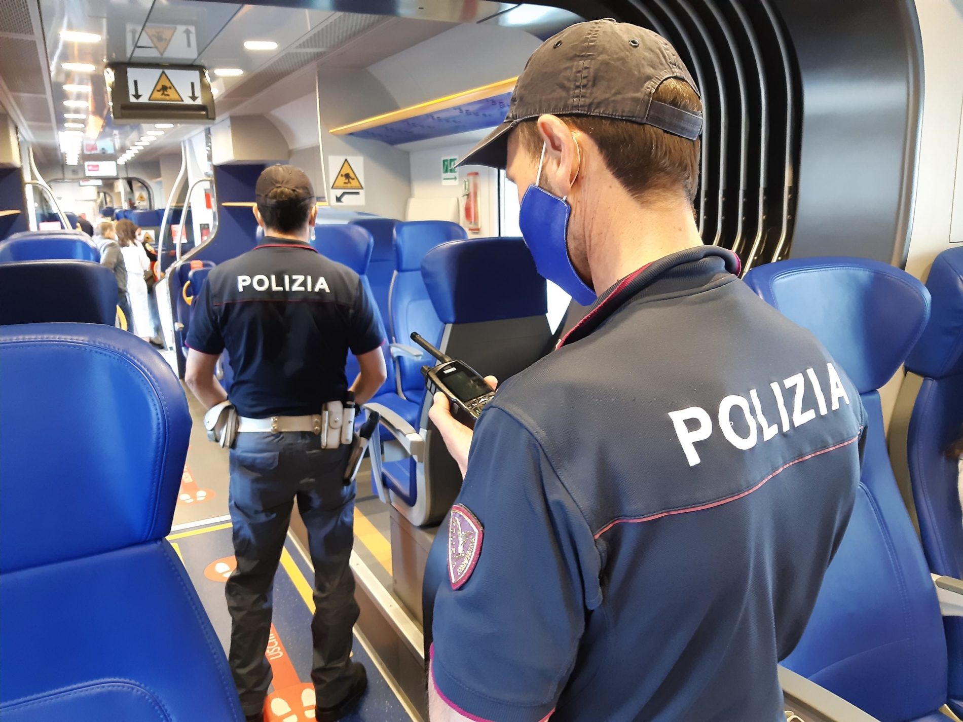Oltre 2.900 persone controllate dalla Polizia di Stato nelle stazioni ferroviarie e a bordo dei treni della Sicilia