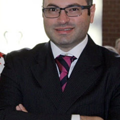 BARRAFRANCA. Il giornalista José Trovato, autore di “Mafia 2.0 21” e di altri due testi sull’argomento mafia, risponde alla lettera aperta di Giuseppina Bevilacqua, moglie di Raffaele Bevilacqua.