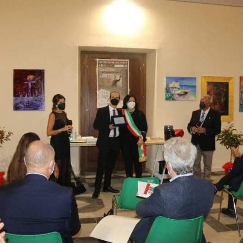 Comiso: Inaugurata la Collettiva Internazionale d’Arte intitolata al grande tenore “Beniamino Gigli”.