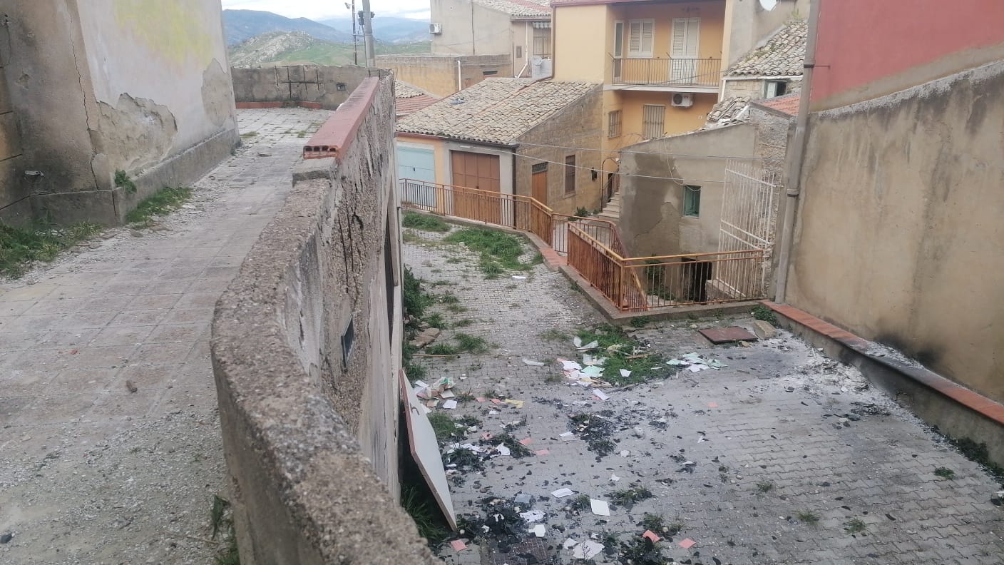 pietraperzia stato di abbandono (3)