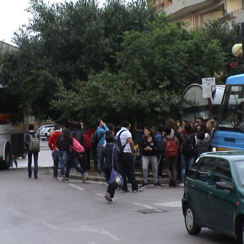 PIETRAPERZIA. Riunione per esame abbonamenti studenti pendolari. Il sindaco, l’amministrazione comunale e il presidente del consiglio comunale non saranno presenti.