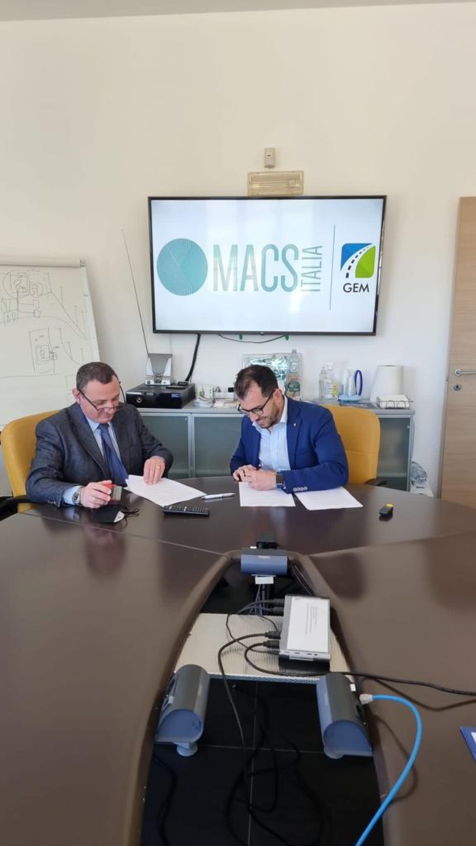 Mobilità elettrica: siglata la partnership tra due startup siciliane GEM e MACS