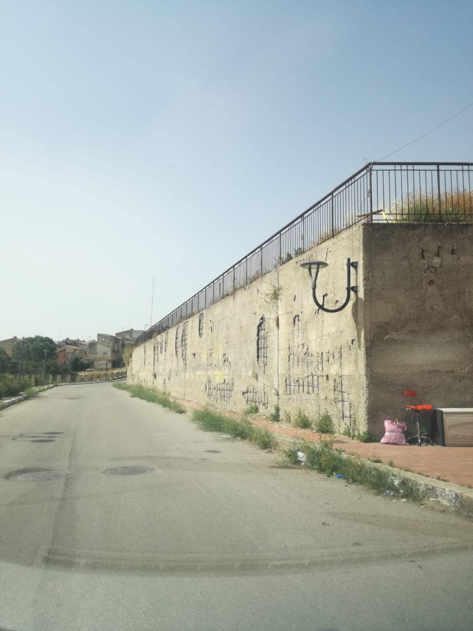 PIETRAPERZIA Rifacimento muro circonvallazione “Santa Lucia”.