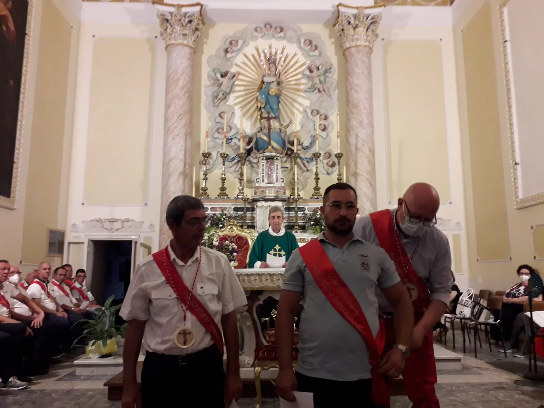 Pietraperzia. Due nuovi confrati nella Confraternita “Preziosissimo Sangue di Cristo”.