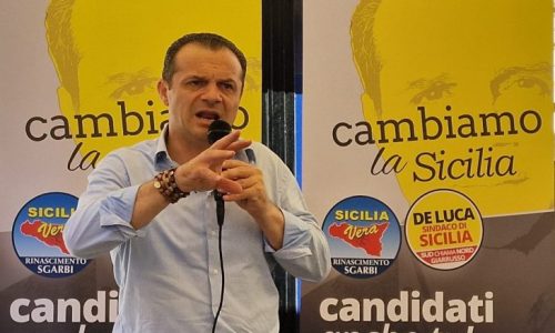Tour elettorale in provincia di Enna di Cateno De Luca, candidato alla Presidenza della Regione Sicilia con le liste “De Luca Sindaco di Sicilia”, “Sicilia Vera Rinascimento Sgarbi” e “Orgoglio Siculo”.