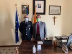 FOTO N° 40 = Giuseppe Principato nuovo comandante Pm Pietraperzia con il sindaco Salvuccio Messina