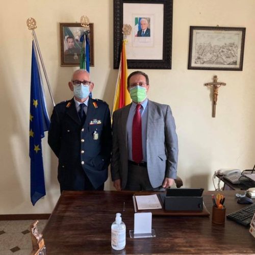 PIETRAPERZIA. Il dottore Pippo Principato torna a ricoprire la carica di comandante di Polizia Municipale.