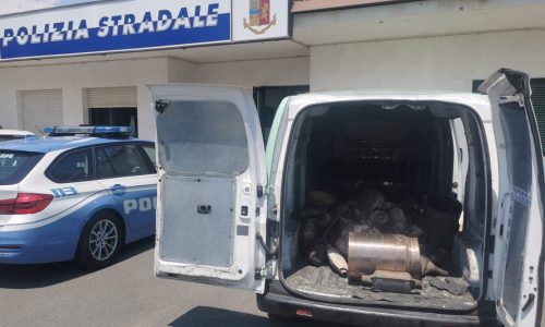 AUTOSTRADA A19: LA POLIZIA DI STATO DENUNCIA DUE PERSONE PER IL REATO DI RICETTAZIONE