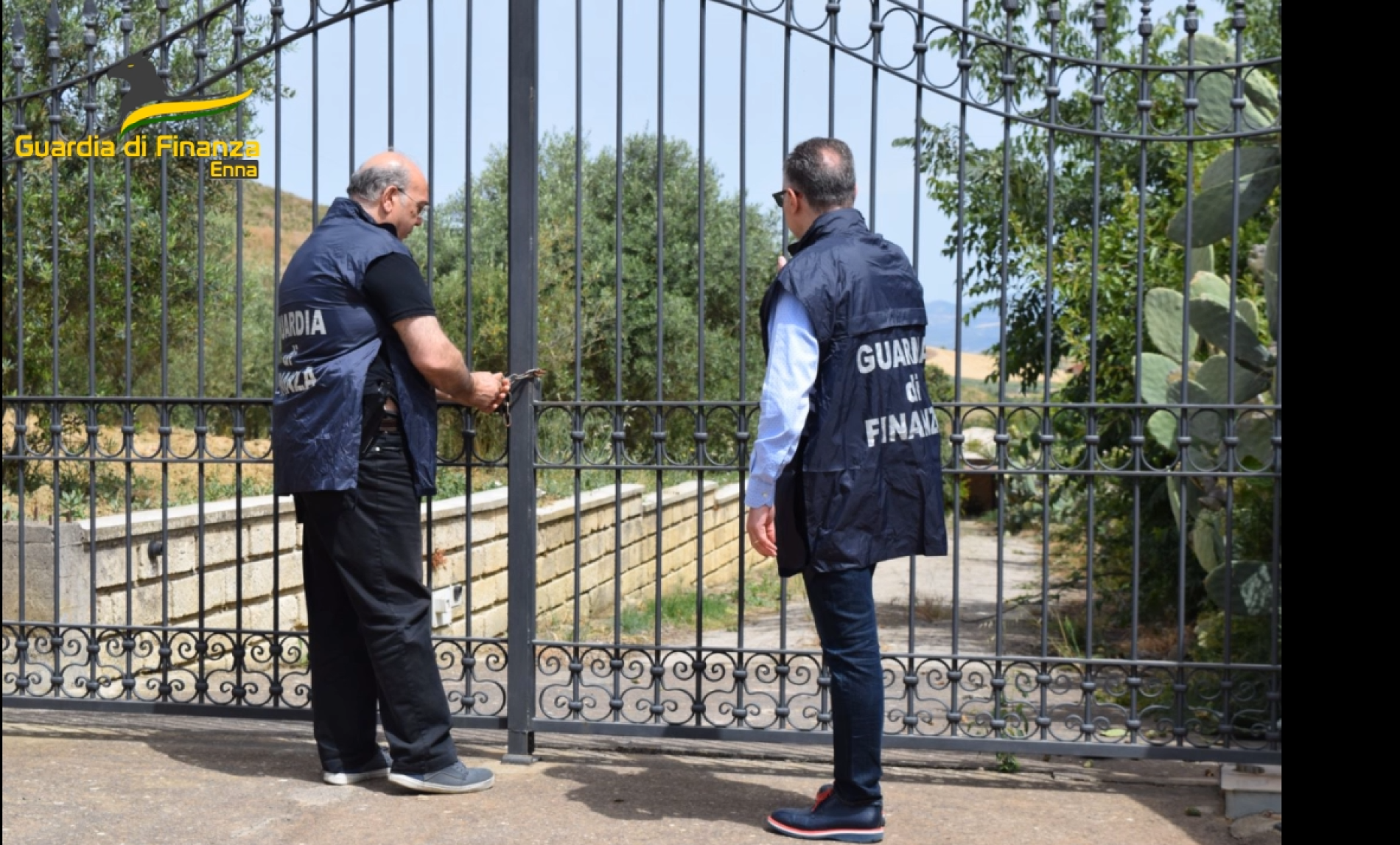 GDF ENNA: Lotta ai patrimoni illeciti. Operazione “Oltreoceano”. Confiscato patrimonio immobiliare ad un indiziato di “appartenenza mafiosa”.