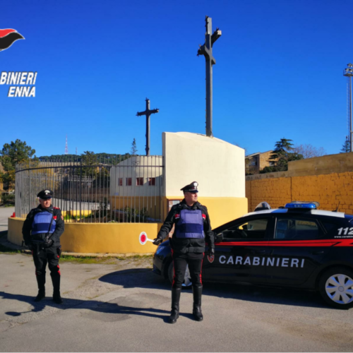 PIAZZA ARMERINA. Indagato 16enne per scippo ad anziana di 86 anni: bottino poche decine di euro.