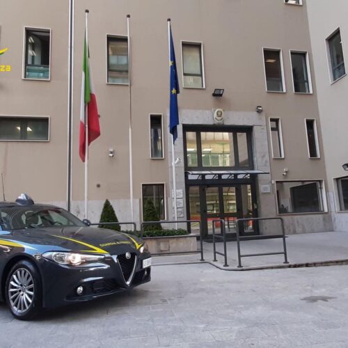 GDF PALERMO. Operazione “Caramelle”. Presunta Corruzione al Dipartimento Protezione Civile della Regione Sicilia. Eseguite 2 misure cautelari.